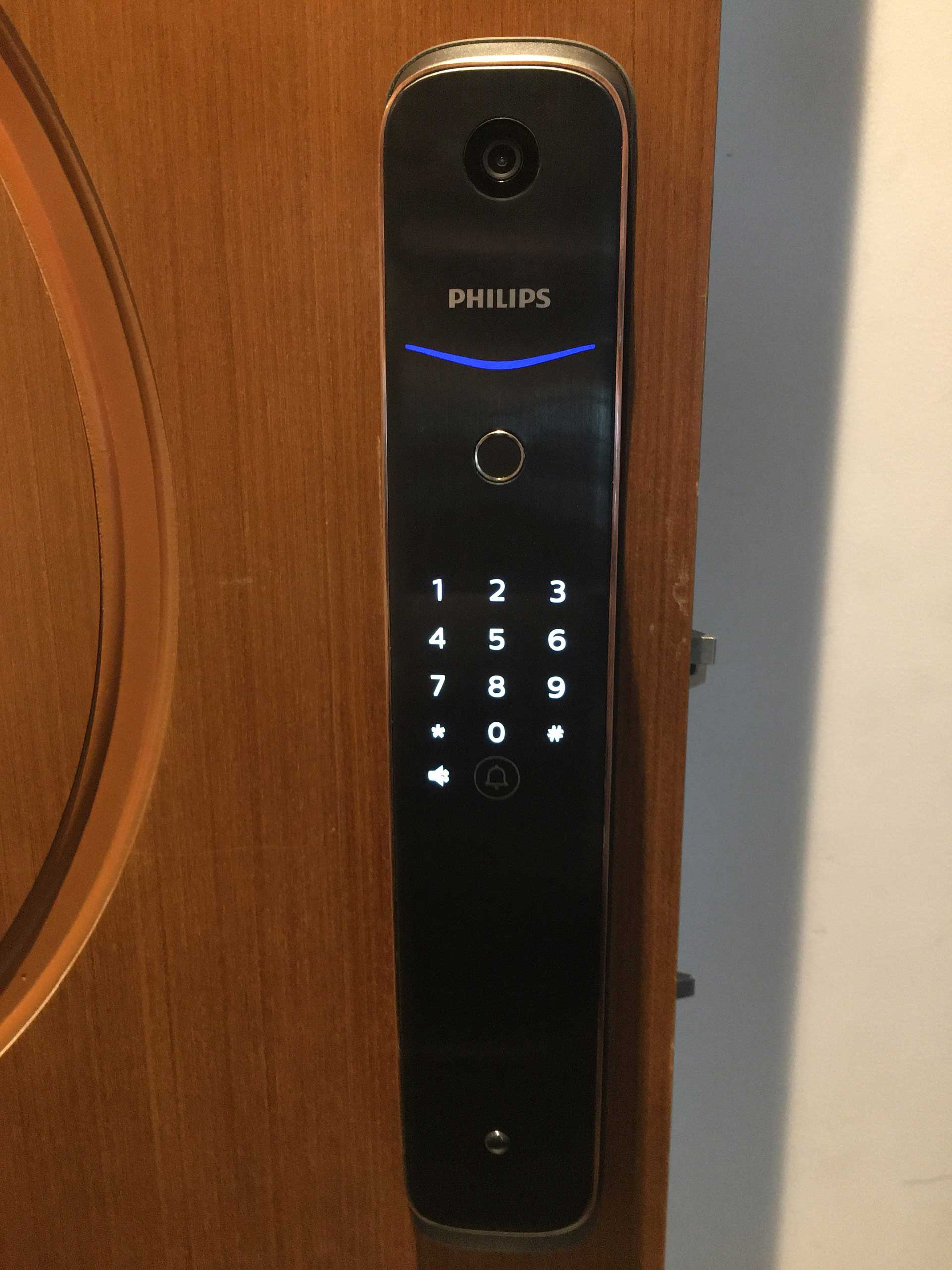 Khoá cửa thông minh Philips DDL702-1HW
