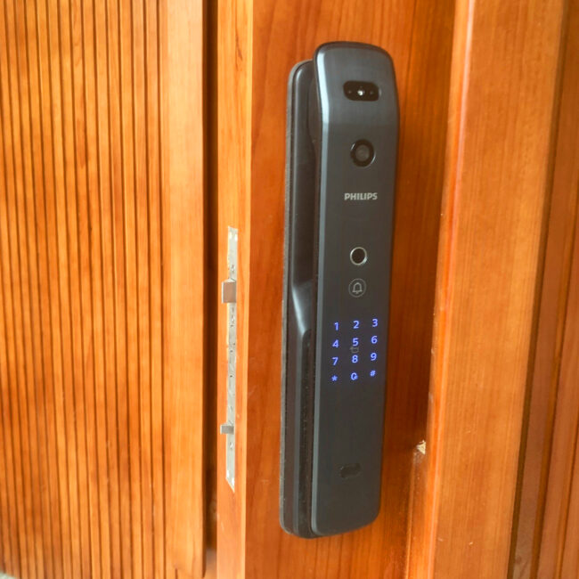 Đánh giá khóa vân tay Philips (2)